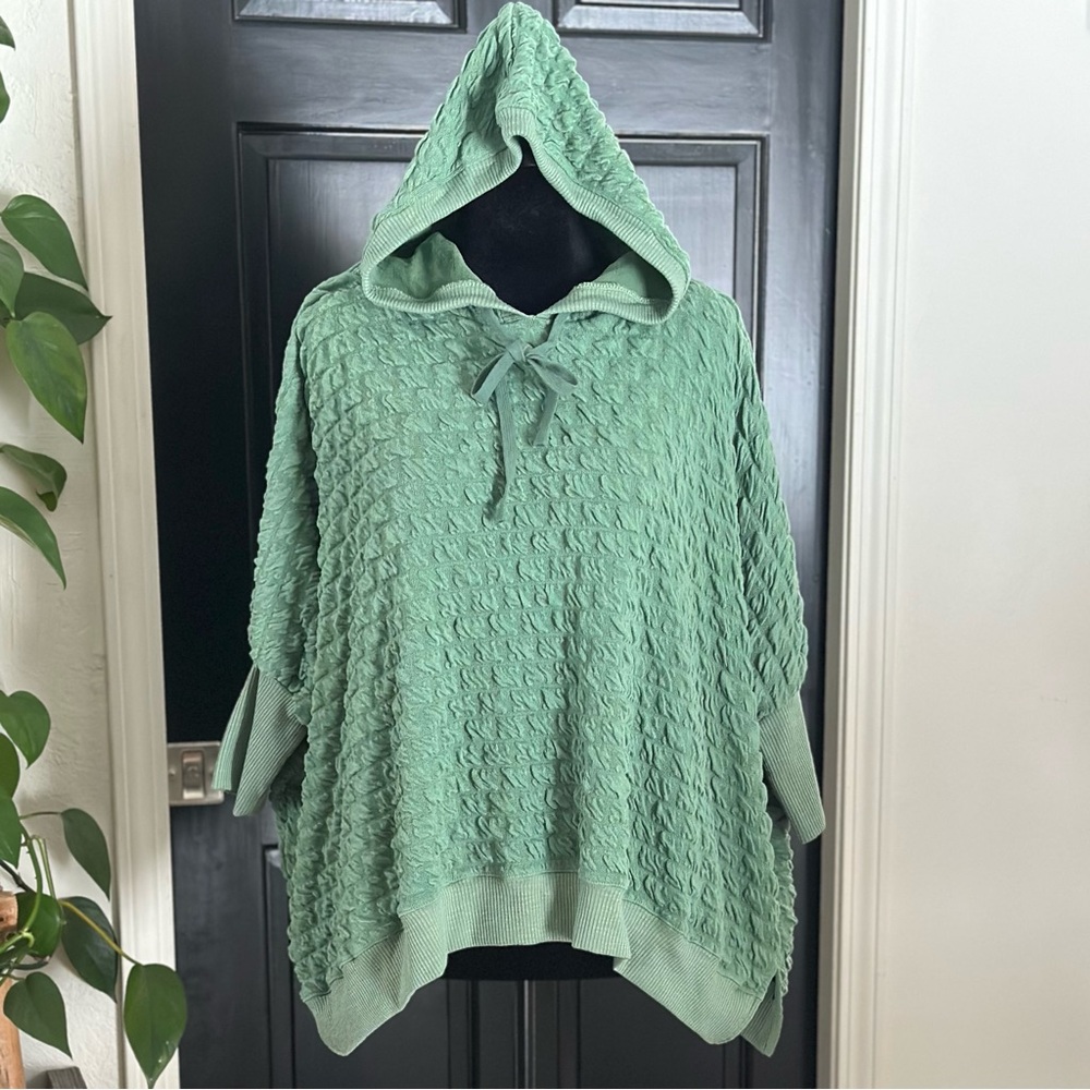 Easel Puff Texture Knit Hoodie S Green Oversized Banded 3/4 Sleeves Poncho Top